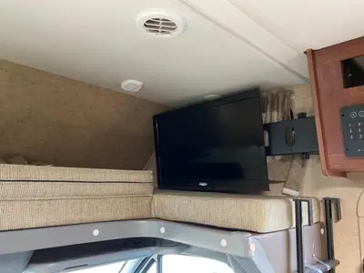 2019 Thor Motor Coach Quantum Sprinter photo 39