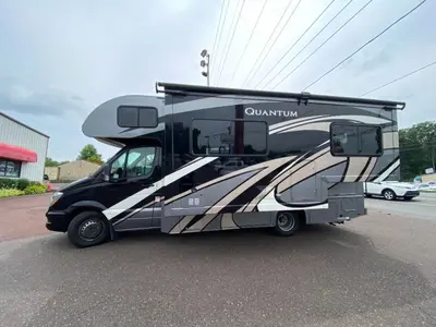 2019 Thor Motor Coach Quantum Sprinter photo 6