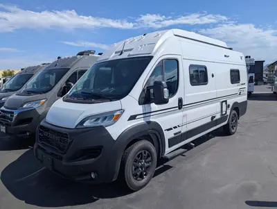 2027 Winnebago Solis photo 4