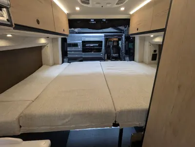 2027 Storyteller Overland Darkmode photo 33