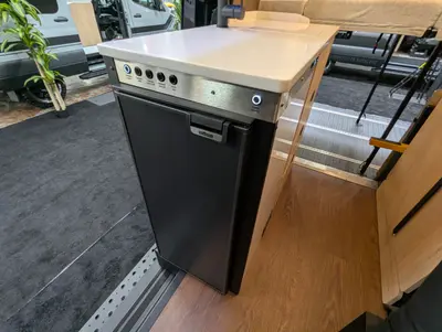 2027 Storyteller Overland Darkmode photo 30