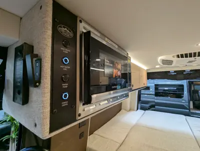 2027 Storyteller Overland Darkmode photo 32