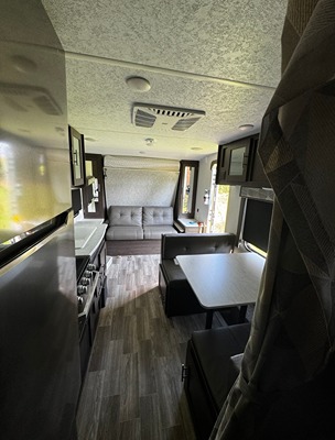 Used 2020 Forest River Wildwood X-lite 19DBXL