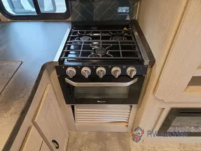 2022 Coachmen RV Apex Ultra-Lite photo 22
