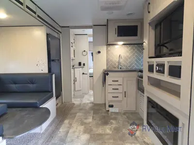 2022 Coachmen RV Apex Ultra-Lite photo 19