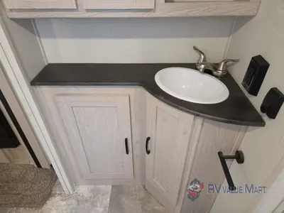 2022 Coachmen RV Apex Ultra-Lite photo 27