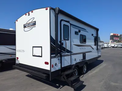 2022 Coachmen Northern Spirit Ultra Lite 1943RB photo 6
