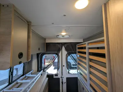 2023 Winnebago Solis photo 31