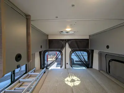 2023 Winnebago Solis photo 33