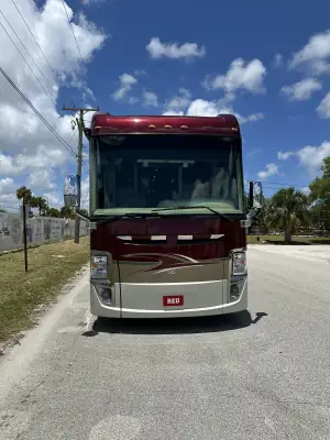 2015 TIFFIN MOTORHOMES ZEPHYR photo 2