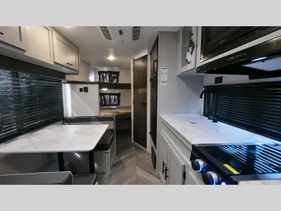 2022 Forest River Salem Platinum FSX photo 4