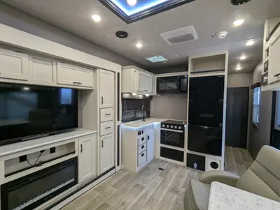 2025 Genesis Supreme RV Vortex photo 30