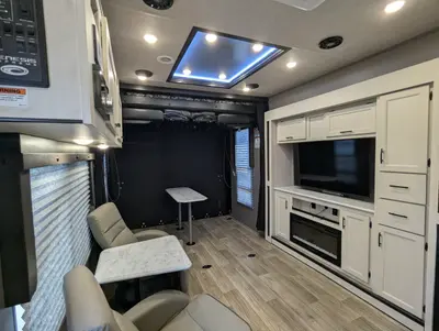 2025 Genesis Supreme RV Vortex photo 21