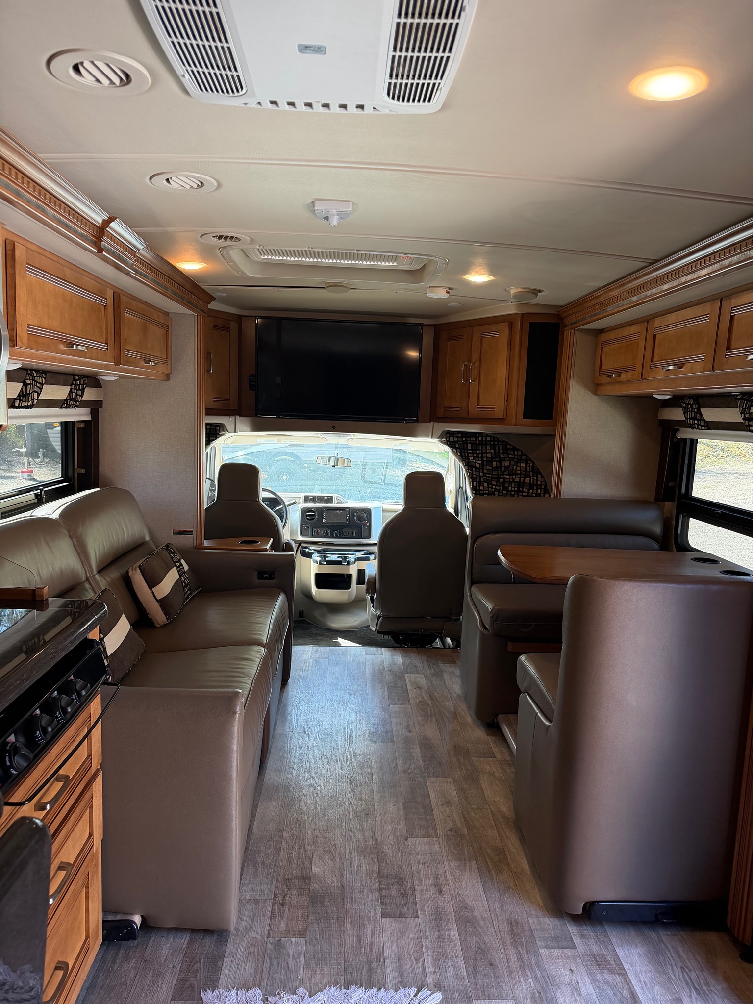 2017 WINNEBAGO ASPECT exterior