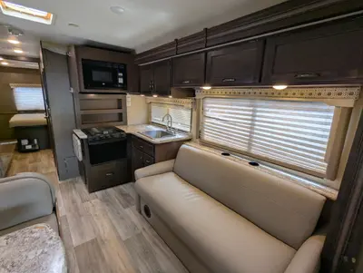 2020 Thor Motor Coach Four Winds photo 10
