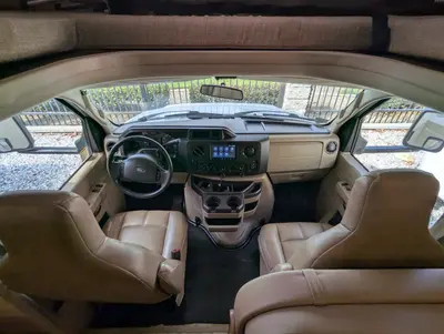 2020 Thor Motor Coach Four Winds photo 8
