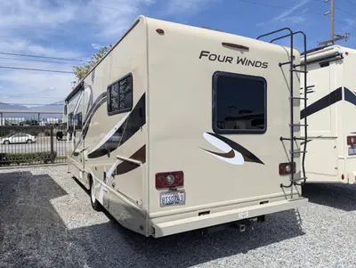 2020 Thor Motor Coach Four Winds photo 4