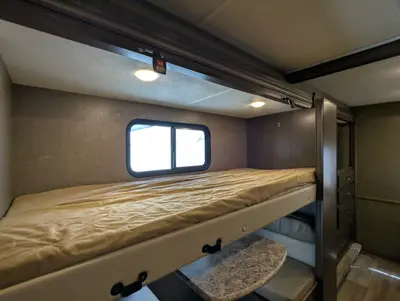 2020 Thor Motor Coach Four Winds photo 17