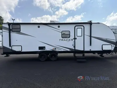 2021 Prime Time Tracer photo 9