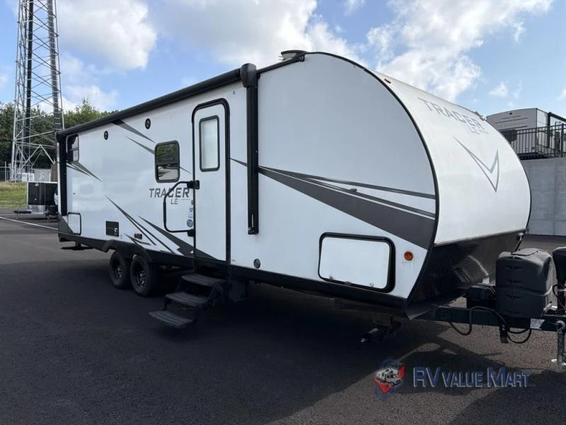2021 Prime Time Tracer exterior