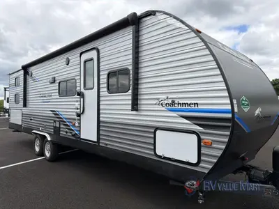 Used 2022 Coachmen Catalina Legacy 293QBCK