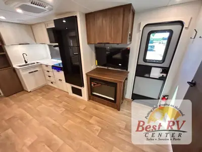 2027 Winnebago Access photo 19