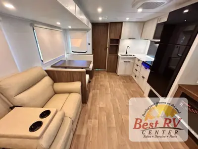 2027 Winnebago Access photo 15