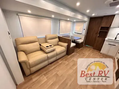 2027 Winnebago Access photo 11