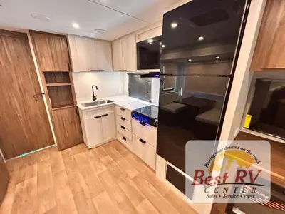 2027 Winnebago Access photo 23