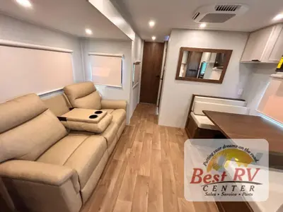 2027 Winnebago Access photo 15