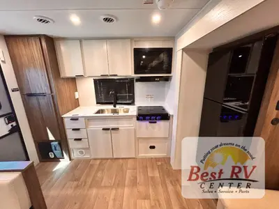 2027 Winnebago Access photo 34