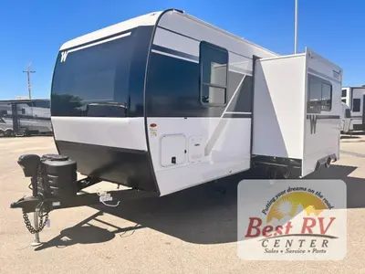 2027 Winnebago Thrive photo 7