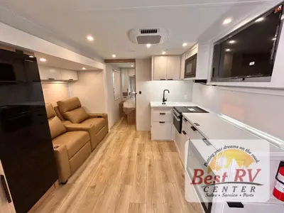 2027 Winnebago Thrive photo 13