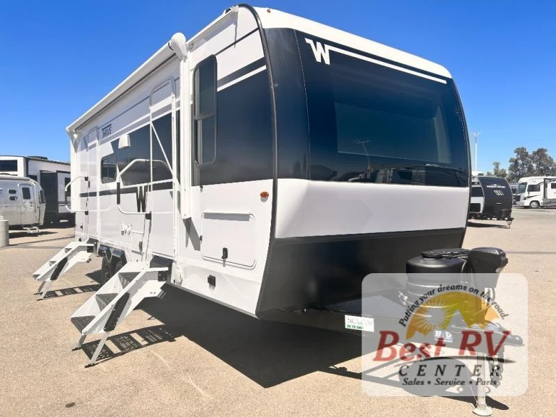 2027 Winnebago Thrive exterior