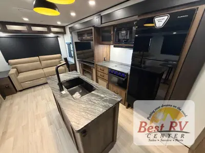 2027 Keystone Bullet Premium photo 14