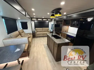 2027 Keystone Bullet Premium photo 10