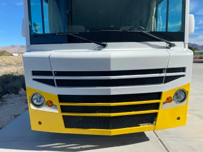 2015 WINNEBAGO BRAVE photo 3