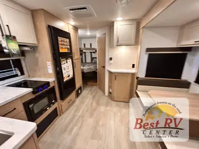 2027 Ember RV E-Series photo 32