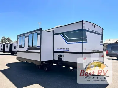 2027 Forest River Cherokee Alpha Wolf photo 7