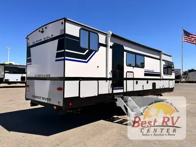 2027 Forest River Cherokee Alpha Wolf photo 5