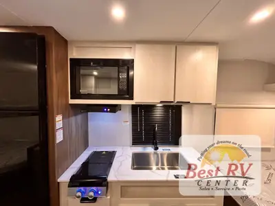 2027 Winnebago Access photo 14