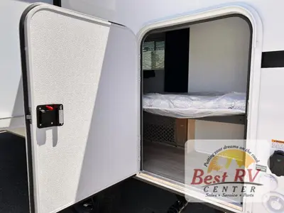 2027 Winnebago Micro Minnie photo 6