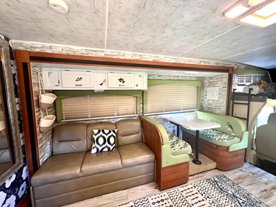 2011 COACHMEN FREELANDER photo 18