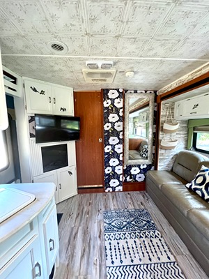 2011 COACHMEN FREELANDER photo 23