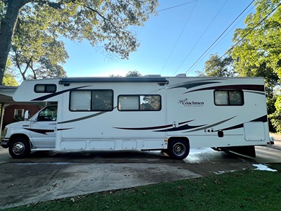 2011 COACHMEN FREELANDER photo 4