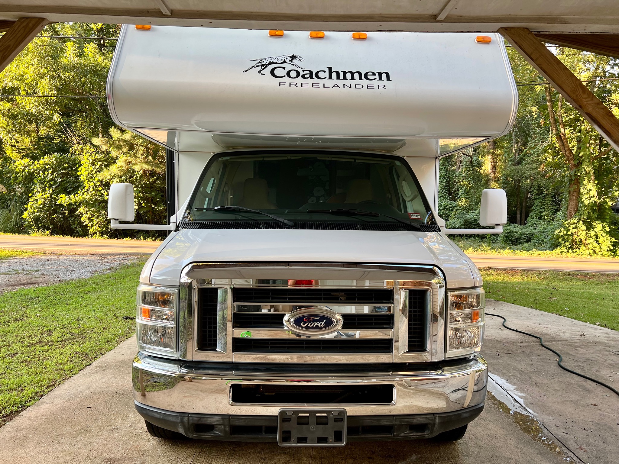 2011 COACHMEN FREELANDER exterior