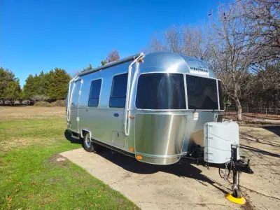 2016 AIRSTREAM BAMBI photo 4