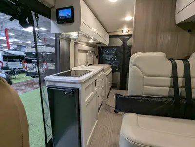 2023 Thor Motor Coach Rize photo 25