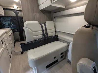 2023 Thor Motor Coach Rize photo 21