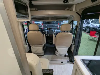 2023 Thor Motor Coach Rize photo 33